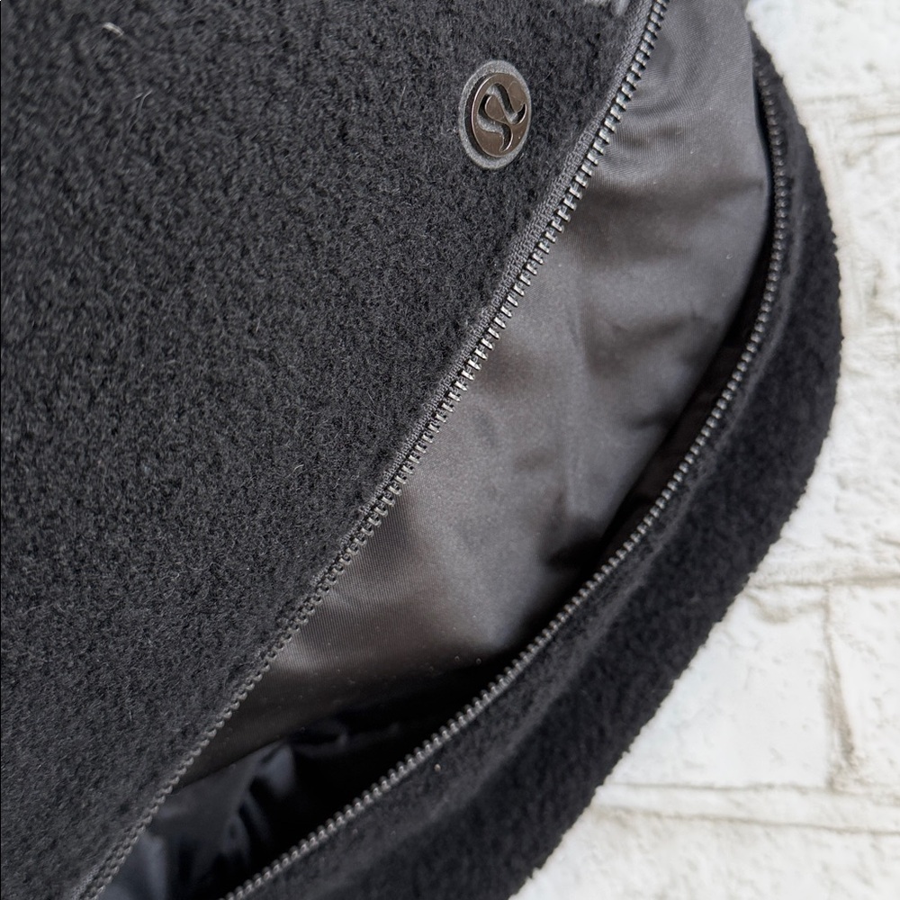 Lululemon Sherpa Backpack - Picture 10 of 16